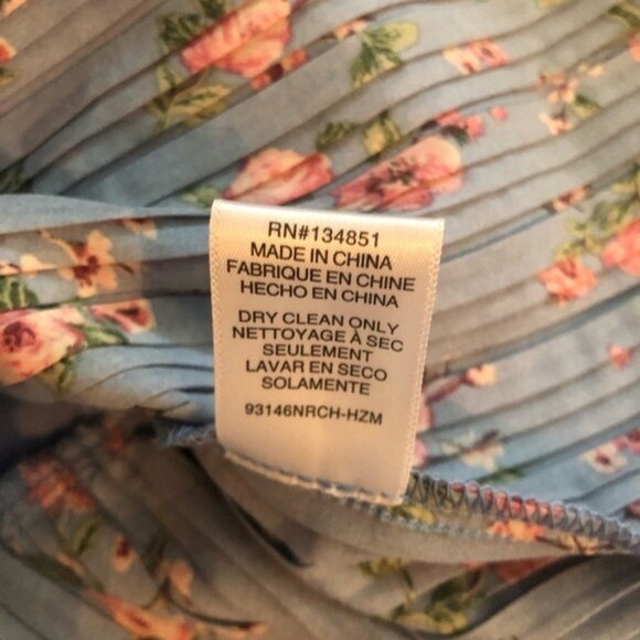 WAYF floral puffed sleeved minidress size medium light blue accordion pleats - Picture 10 of 12